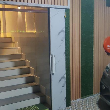 Royal Inn Guwahati Bagian luar foto